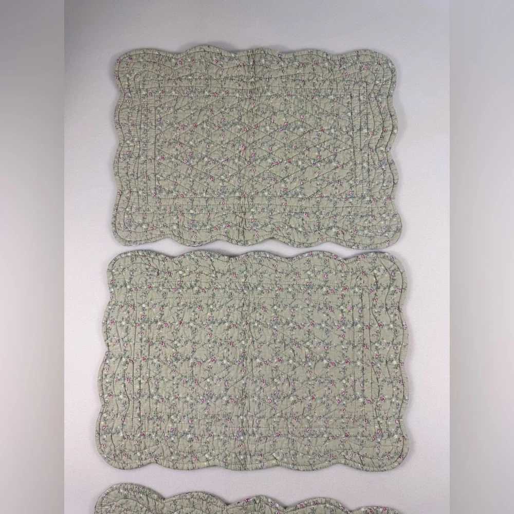 Floral Quilted Reversable Table Runner and Placemat Set in Sage Green